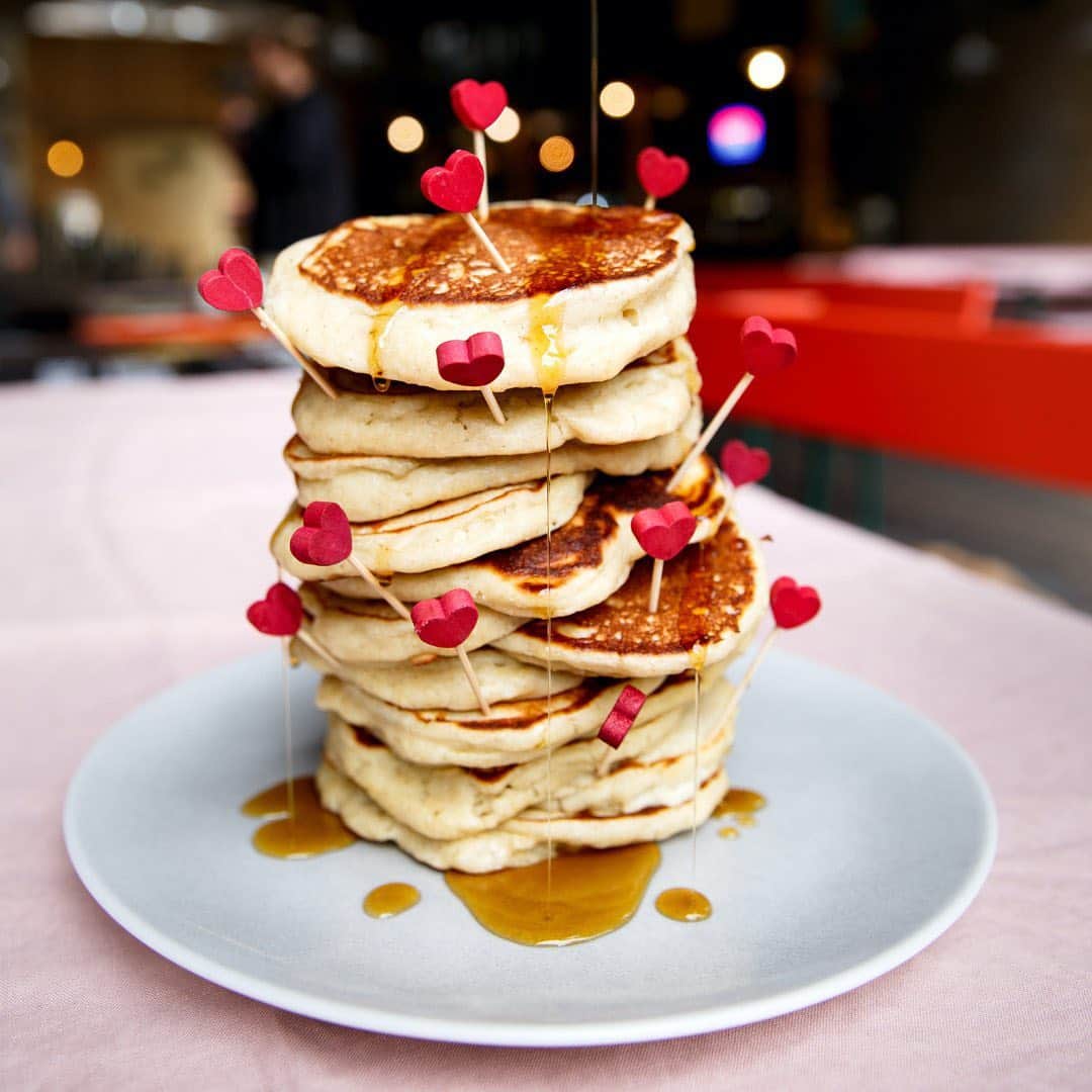 アクセサライズさんのインスタグラム写真 - (アクセサライズInstagram)「WIN the ultimate Valentine’s Day hamper! ❤️ We’ve partnered with female-founded @wherethepancakesare & two lucky winners will receive a hamper containing where the pancakes are’s luxury pancake Valentine’s Day breakfast kit, complete with love-themed goodies from Accessorize.   To enter, simply follow @accessorize and @WhereThePancakesAre on Instagram and tag the three people you couldn’t imagine doing life without! For an extra chance to win, share this post on your IG story.   Prize details: ✨Where the Pancakes Are Luxury Valentine’s breakfast box ✨A selection of Accessorize Valentine’s goodies   Competition closes at 1pm on Tuesday 10th February, winners will be contacted and will receive their prize before Sunday 14th February. Entrants must be over 18 and live in the UK.」2月6日 17時11分 - accessorize