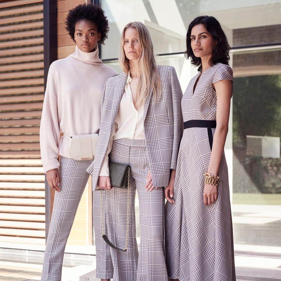 アマンダ ウェイクリーのインスタグラム：「Nothing says wardrobe refresh like impeccably cut tailoring. This season our mineral check capsule takes on a relaxed approach... multifunctional pieces that are perfect for the life we are living now… an easy flare, effortless boyfriend blazer, a sporty peg, a soft bias dress and statement Crombie. Designed to perfectly coordinate with our cosy cashmere or silk shirts and to work seamlessly into your off duty wardrobe  Photographer: @janlehner  Styling: @cathykasterine  Hair: @neilmoodie  Make up: @zoetaylormakeup  #check #relaxedtailoring #ss21 #boyfriendblazer #checksuit #flares #cashmere」