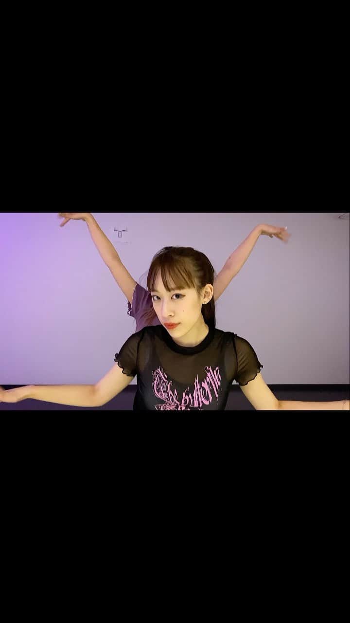 宮島小百合のインスタグラム：「YouTubeにfull UPしてます❤️ 宮島小百合チャンネル  #sisters #宮島姉妹 #blackpink #prettysavage  #踊ってみた#dance」