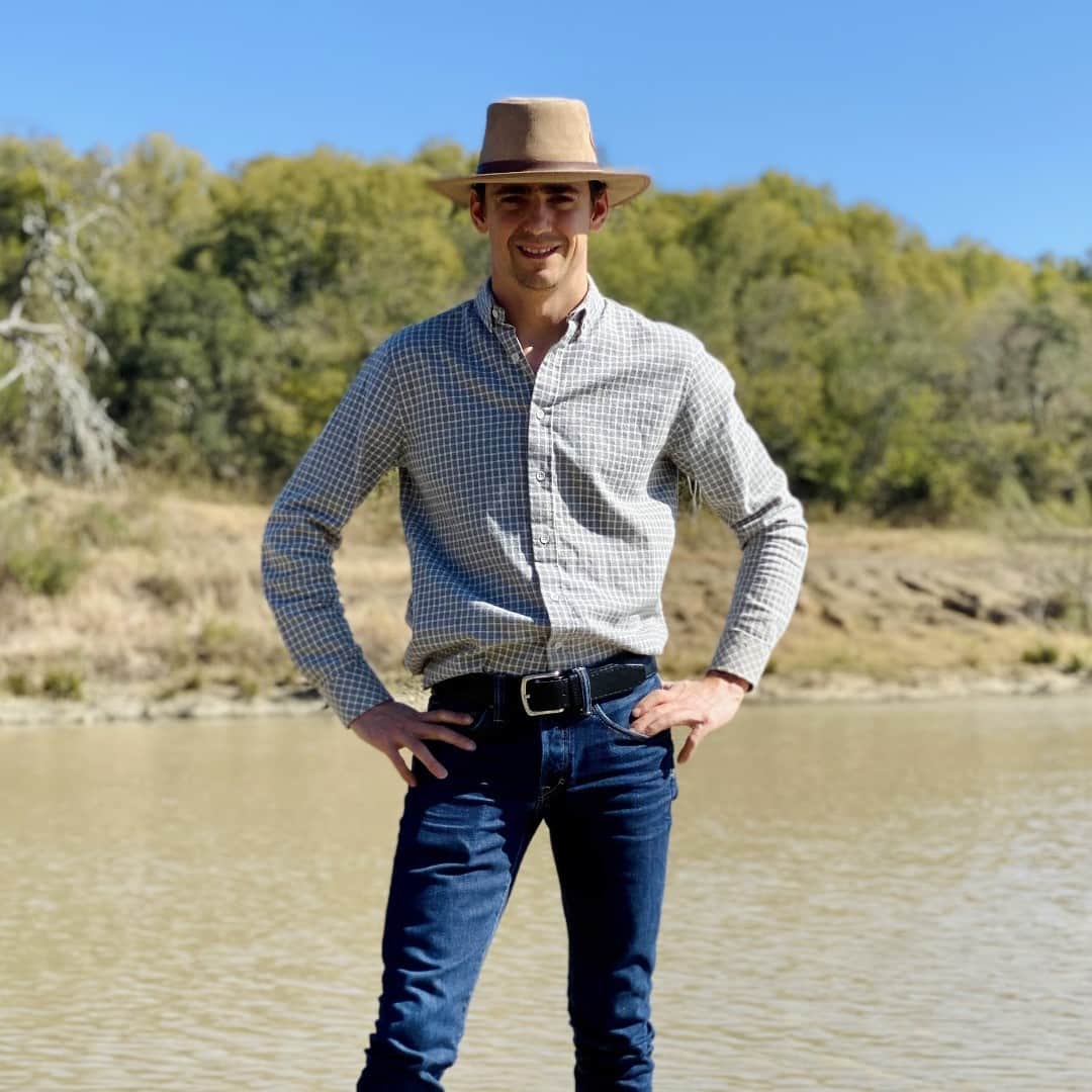 エステバン・グティエレスのインスタグラム：「Ranch life! #EG21」