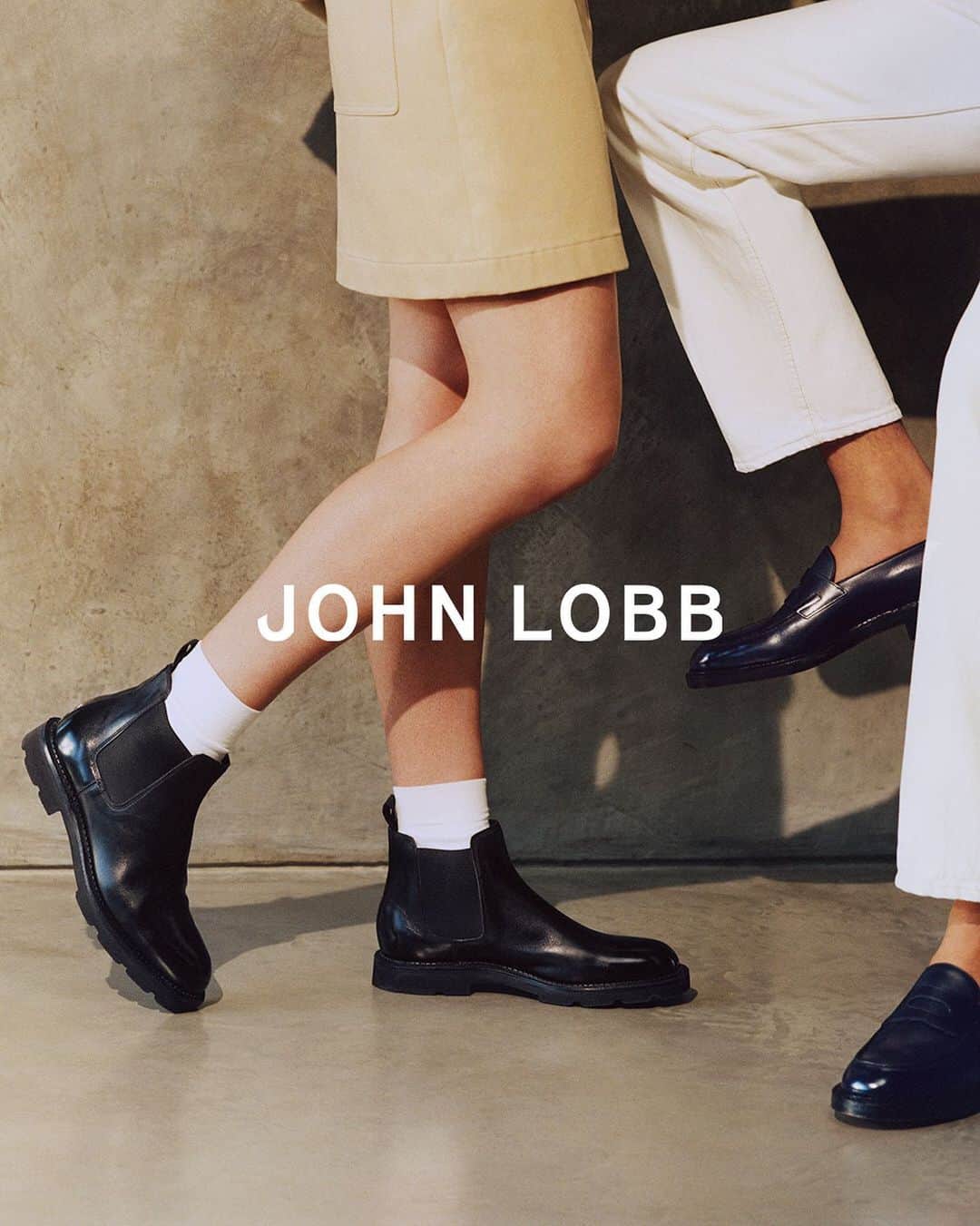 ジョンロブのインスタグラム：「Playful, with lightness underlining the collection, our latest campaign features new styles for Spring  Summer 2021, including the Lopez New Standard and the Lawry boot, unifying our men and women ready-to-wear offer. . #johnlobb @kuba_ryniewicz @jodieabarnes @holmesproduction @mattmulhall @toto_vivian」