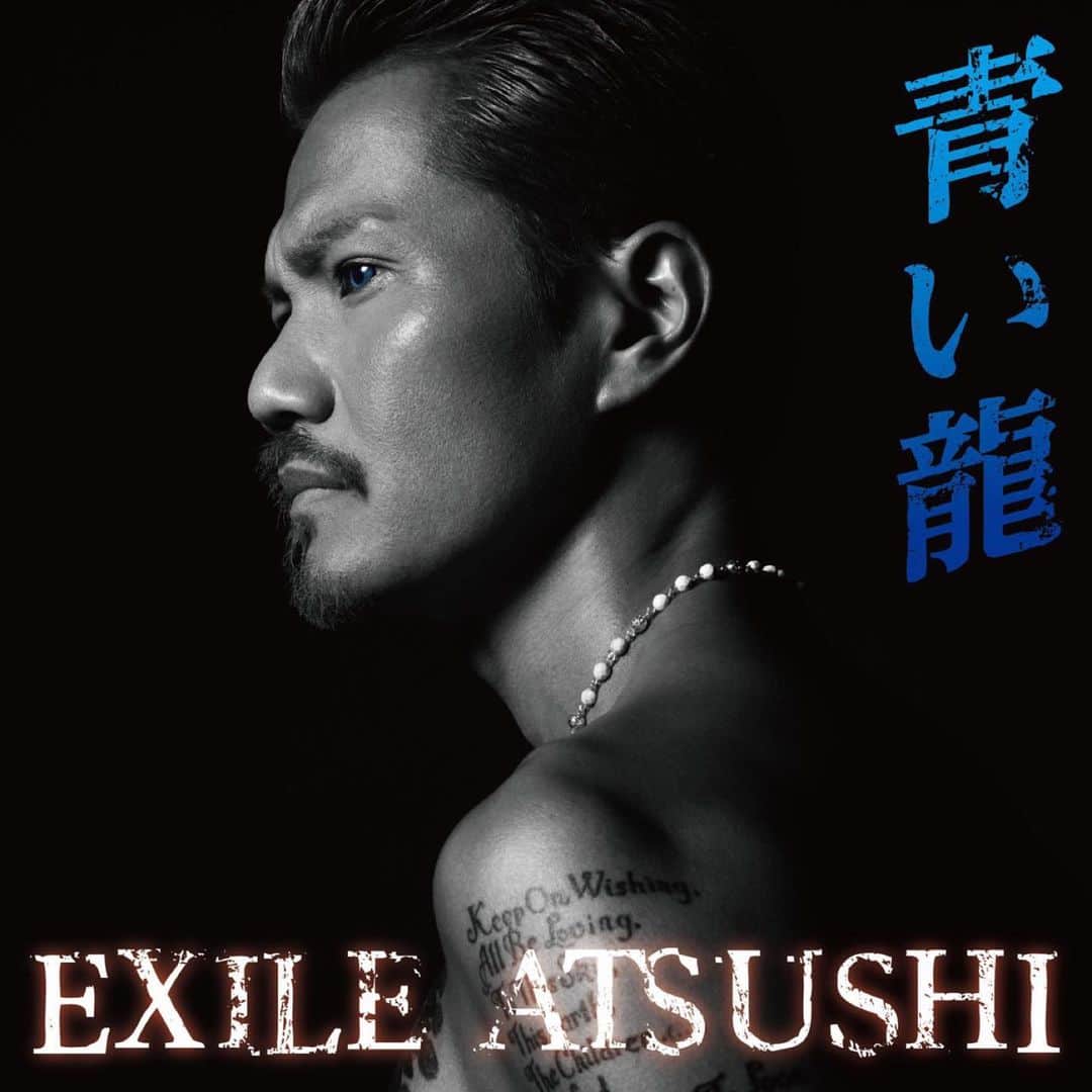 ATSUSHIのインスタグラム：「#atsushizm  無事に約1週間のファスティング終わりました。 正直思ったよりも、そんなにキツくなく、グランプロ様のご協力により、今までで1番健康的なファスティングをすることができました。本当にありがとうございます。 正しいやり方で目的をハッキリと。 今回は痩せるためよりも、内臓を休ませ、毒素を出すことを目的にすることができました。 みなさんももしご興味ある方はしっかりとした専門家のアドバイスのもとに行うことをオススメします。  ボクの専門の先生は二日間のショートのファスティングを月に一回くらいやることをススメられましたが、これなら余裕でできそうでした。出逢いに感謝です。 また自分の知らないところで遅延型アレルギーを体内で起こしていたり、好きなものが実は身体に合っていなかったり、摂り過ぎていたり…。特にそばとお酒。（笑）  2020年はおうち時間で、食べることや飲むことしか楽しみが見つけられず、また40歳記念となる6年ぶりのオリジナルアルバムリリースを控えながら、グループの卒業のこともあり、自分にとってはいい意味でもプレッシャーと、ストレスフルな一年だったかなと今振り返れば思います。 また書籍 Sign(サイン)やドキュメンタリー 光影（ひかりかげ）では、正直な真実を皆さんにお伝えする上で、本当にここまで伝えて大丈夫なのだろうかという不安と葛藤もありながら、それでも全ての自分の正直な気持ちを、20年近くも一緒に歩んできたチームATSUSHIのみなさんに共有させていただきたかったし、40歳という節目にお伝えしようと覚悟して歩んだ一年でもありました。  そしてグループを卒業し、新しい年を迎え、お正月を終えたところで、いい意味でのリスタートのスイッチが入り、余計なストレスなくもう一度、身体もリセットしてから、ソロの活動を始めようと決意することができました。  今後のATSUSHIもまだまだ進化し続けます‼️  ファスティング経過 1/4 70.2kg ↓ ←-2.7kg 1/10 67.5kg ↓ ←+1kg 1/29 68.5kg 1/30 67.7kg 1/31 67.3kg 2/1 66.8kg 2/2 66.8kg (水飲んでしまってから測った) 2/3 66.1kg 2/4 66.2kg(夕方にチョコレートバー、夜にバナナ2本) 2/5 66.1 kg   今回の検査、ファスティングで勉強になったこと 1.グルテンフリー 2.断酒 3.植物性タンパク質中心の食事 4.ファスティングによる摂取カロリーの減少 5.ケトーシスによる体脂肪の減少 6.エナーヤさんの施術  7.毎日パックの効果  今年はこれをキープする‼️  今回の写真は2014年ごろ、人生で体脂肪率が人生で1番低い時。常に10%前後をキープしてました。この頃まで体脂肪率を今年中に戻します‼️  Without any trouble I was able to finish the first week of fasting. It wasn’t as hard as I thought and with the support from Gran Pro I was to accomplish a very healthy fasting. Thank you. It was more of resting the internal organs and taking out the toxins. I recommend you try it with guidance from a specialist. I’ll continue a short two day fasting at least once every month.   2020 was a year where I spent lots of my time at home and to be honest, eating and drinking was my only enjoyment. With the release of my newest album and announcing my graduation from the group it was a year where I felt pressure and rather stressed. The book “Sign” and the documentary “Light & Shadow” included content that made me question whether it was really okay to open up this much to the fans that have supported me through the 20 years.  A new year, I’m ready for a fresh start!  Please look forward to see the “New ATSUSHI” as I will continue to evolve.」