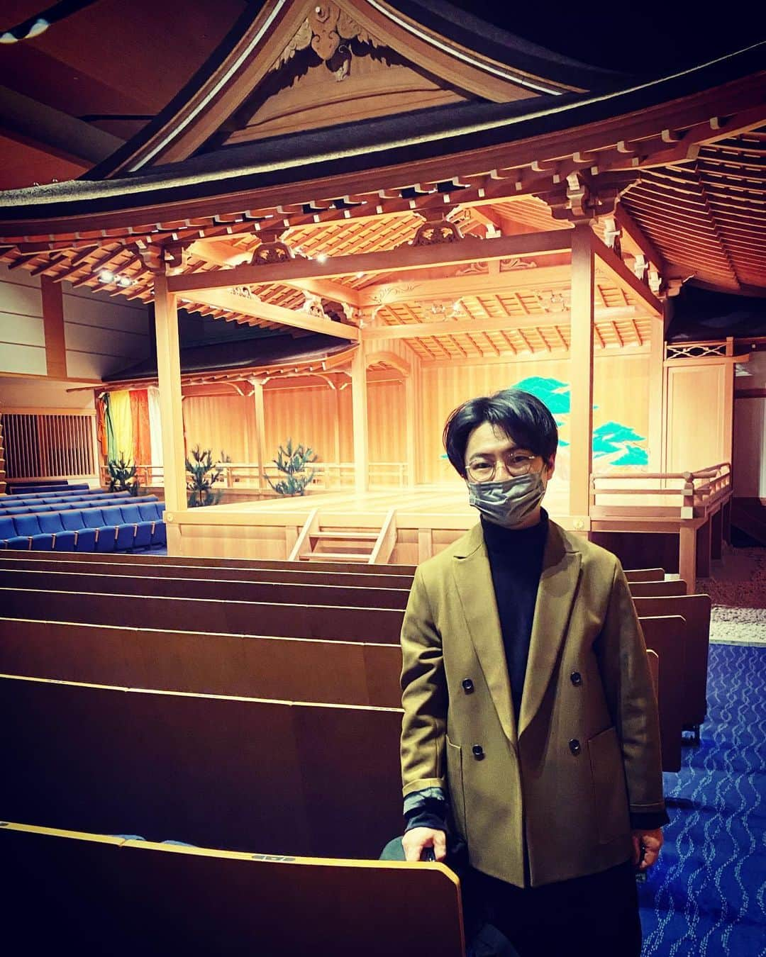 浜野謙太さんのインスタグラム写真 - (浜野謙太Instagram)「1人の時間も大事だな。  ありがとう家族 #銀座シックス #船弁慶」2月6日 17時57分 - hamaken0805