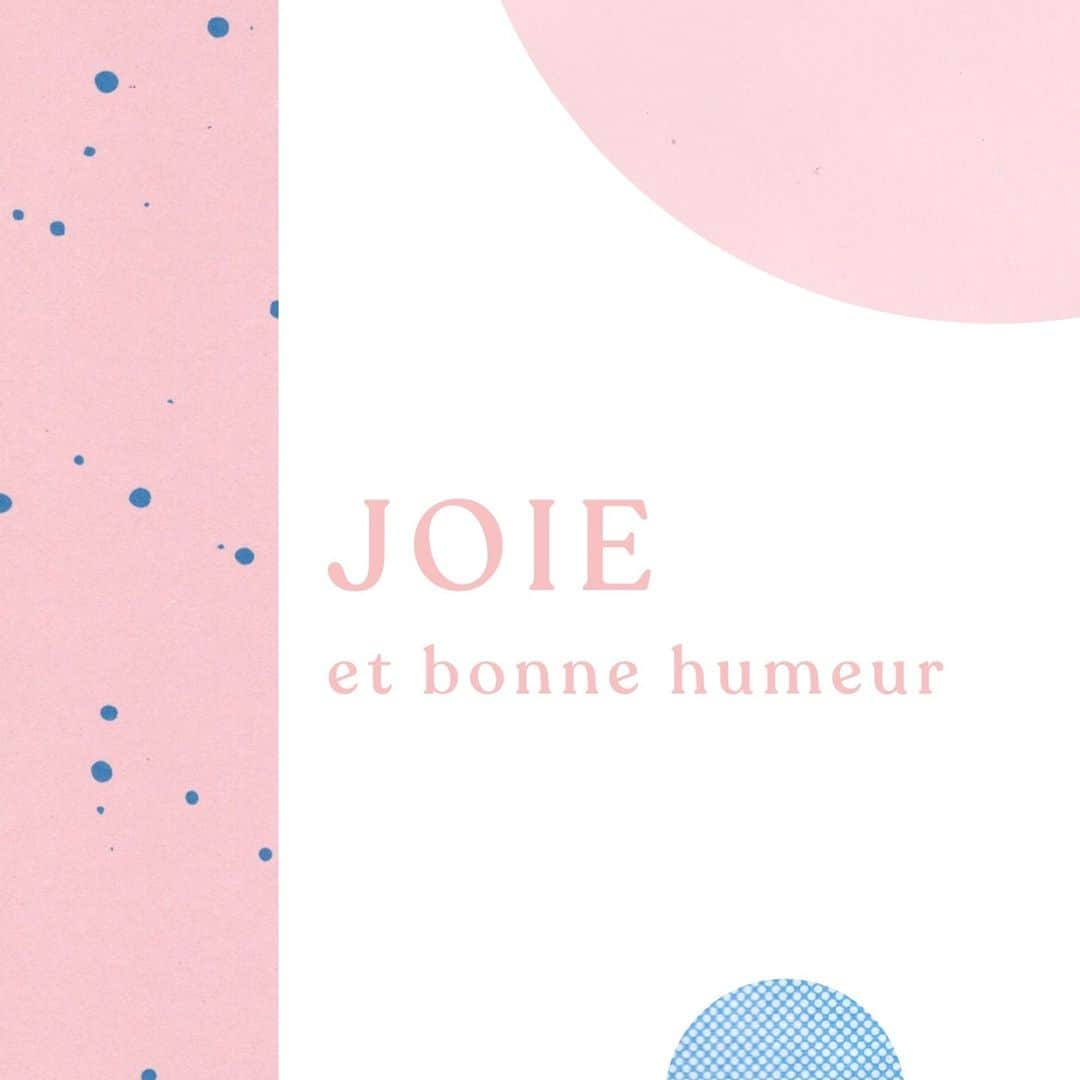 のインスタグラム：「JOIE & bonne humeur⁠ Notre mantra du week-end !⁠ ⁠ #despetitshauts #despetitshautsaddict #despetitsmoments #rosie #lavieenplusjoliedepuis20ans #lavieenplusjolie」