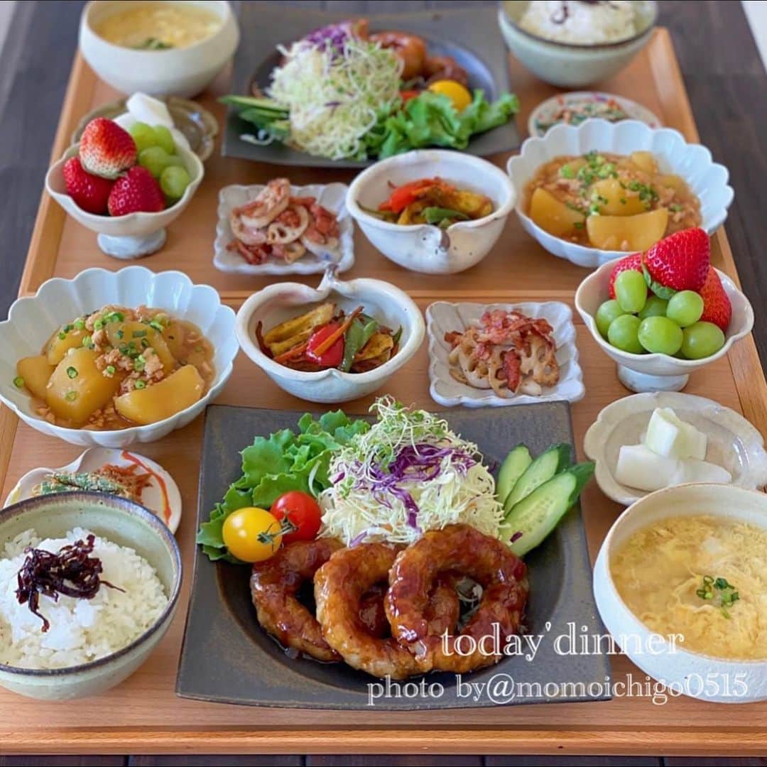YASUKO TAKESUEのインスタグラム：「. 今日のご飯😊💕. . . 🌟ドンデリング 🌟じゃがいもそぼろ餡 🌟カラーピーマンと竹輪のマヨカレー炒め. 🌟蓮根とベーコンの塩きんぴら. 🌟柚子大根 🌟インゲン胡麻和え 🌟かきたま汁 . . .  #晩ごはん#晩ご飯#夜ごはん#よるごはん#夕食#おうちごはん#お家ご飯#うちご飯#おうちご飯lover#おうちご飯記録#食卓#手料理#手作りご飯#料理写真#器好き#器集め#献立#家庭料理#水野幸一#古谷浩一#food #foodpic#foodstagram#food photography#followme #instagood」
