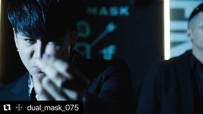 T-CHUさんのインスタグラム写真 - (T-CHUInstagram)「_________  "Double Up" ミュージックビデオ公開されました。  DUAL MASKのYouTubeチャンネルにて フル上がってますのでチェックおねしゃす🔥  #Repost @dual_mask_075 with @make_repost ・・・ 🚨NEW MV🚨  DUAL MASK New single “Double Up" OUT NOW🎥 On YouTube Link in bio  Directed by @ij_sandiego」2月6日 18時19分 - t_chu_dm_93