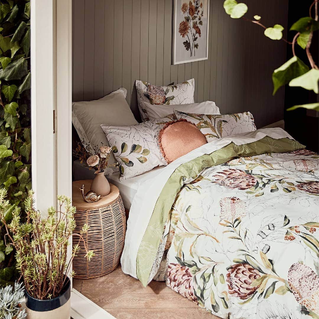 Target Australiaさんのインスタグラム写真 - (Target AustraliaInstagram)「​Surround yourself in the soft charm of nature, where peaceful prints, subtle hues and cool cotton soothe the soul  🎯♥️ #targetaus #targetaushome」2月6日 18時38分 - targetaus