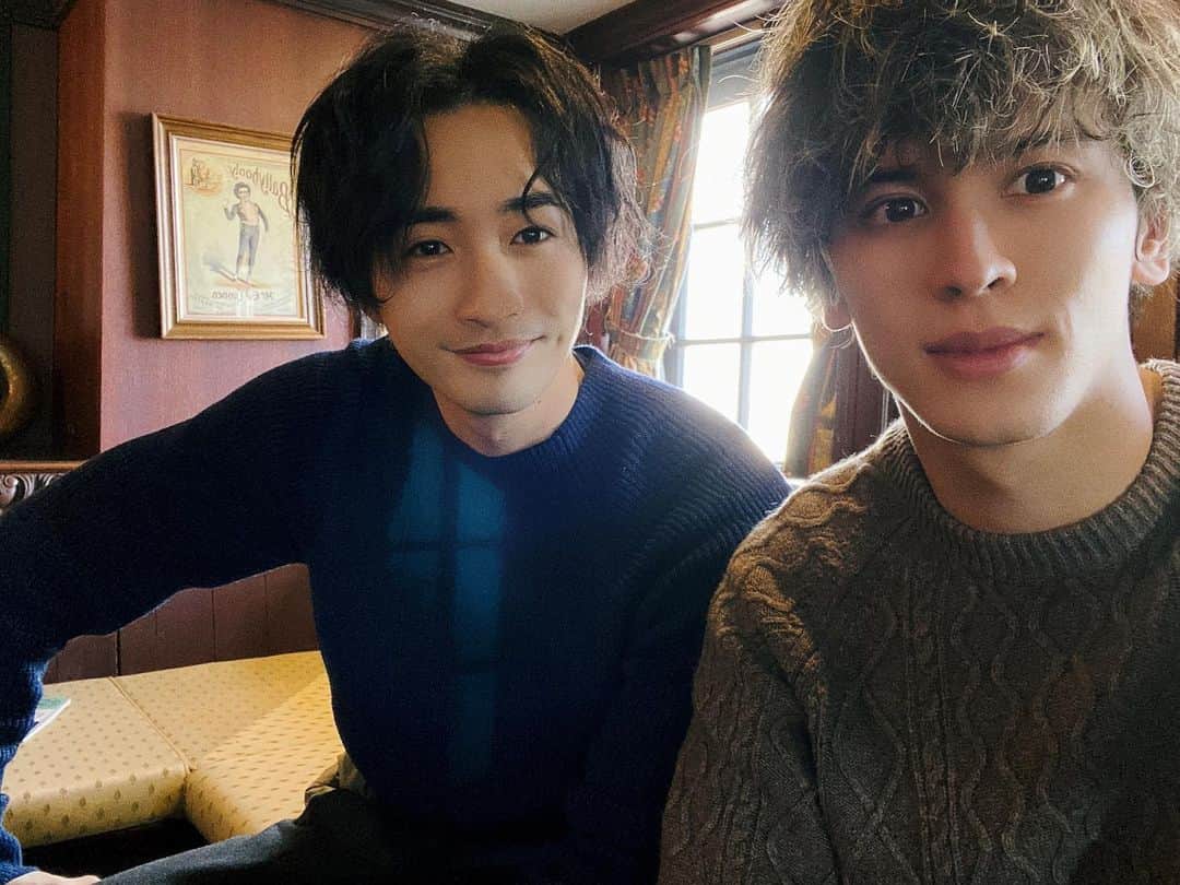 才川コージのインスタグラム：「明日9時から！  仮面ライダーセイバー第21章 「最高に輝け、全身全色。」放送です！  凶悪なメギドが生まれる‥！？  お楽しみに‼️  #仮面ライダーセイバー #kamenridersaber  #tricking #webster  #呂敏くんYouTube始めました。」