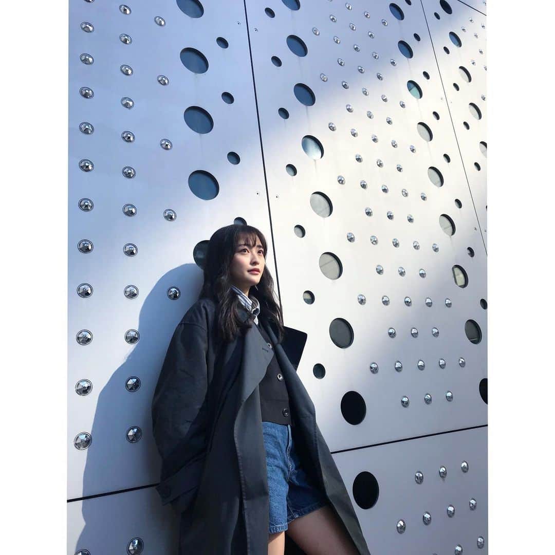 のインスタグラム：「トレンチコート着れる季節になってきた、、かな？✨  #uniqlo #uniqlou #uniqloコーデ」