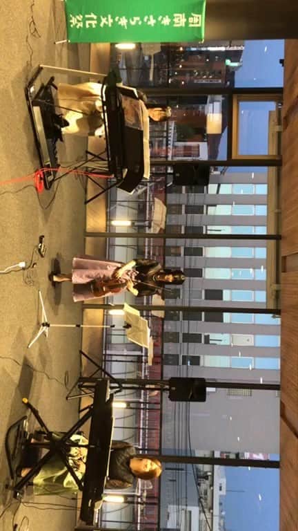 のインスタグラム：「HiKaRi Library Concert vol.24の生配信です！ HiKaRiは2月で2周年を迎えました。 3周年目も引き続き応援よろしくお願い致します！」