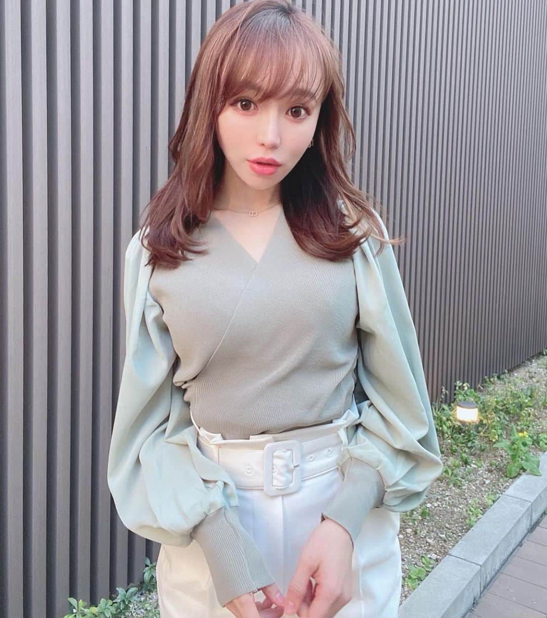 美女JAPANのインスタグラム：「どうも美女JAPANです！✨ ＊ ＊ 今回ご紹介するのはこの方‼️ ＊ ＊ kaoriさん@kaoriii_s ＊ ＊ とっても綺麗！🙈💕 こんな綺麗な人滅多にいない！ ＊ ＊ あなたのタイプはどんな方ですか？  #色気 #可愛い #綺麗 #かわいい #写真集 #モデル #美肌 #笑顔 #スタイル抜群 #可愛い #可愛すぎ #会いたい #天使 #美女 #美人 #美しい #清楚 #スタイル #色白 #スタイル抜群 #美脚 #素敵 #カワイイ #応援」