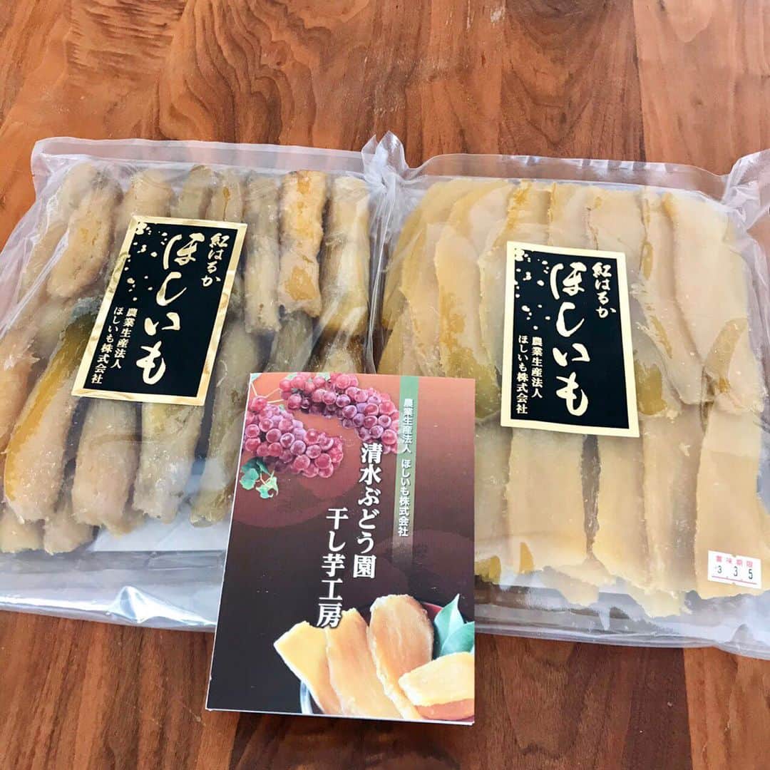 白石一文さんのインスタグラム写真 - (白石一文Instagram)「今年もオダシーから美味しい干し芋が届きました。嬉しい！」2月6日 19時46分 - s.kazu2017