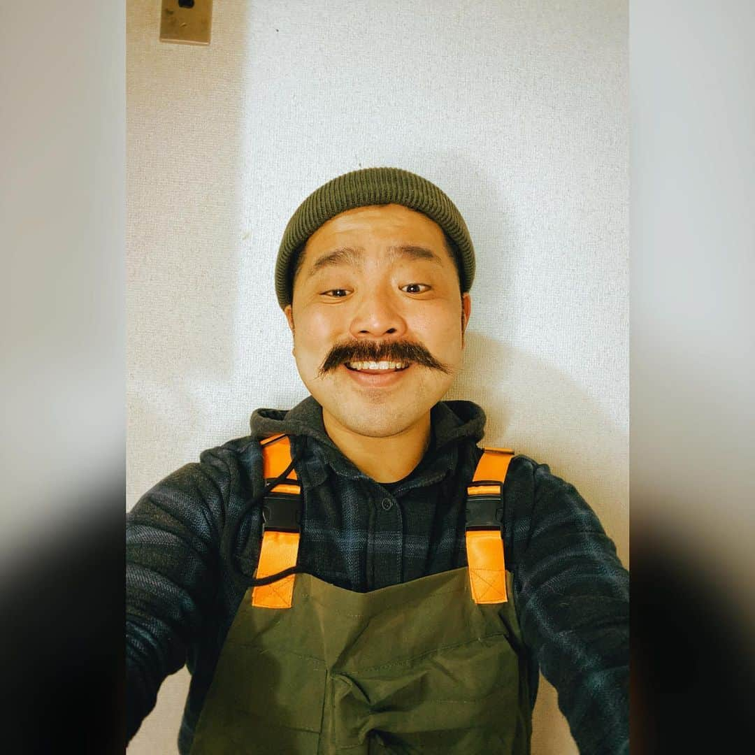 マントル一平さんのインスタグラム写真 - (マントル一平Instagram)「オーバーオール買ったで  カニとるひとみたいていい #🦀」2月6日 19時54分 - mippei_