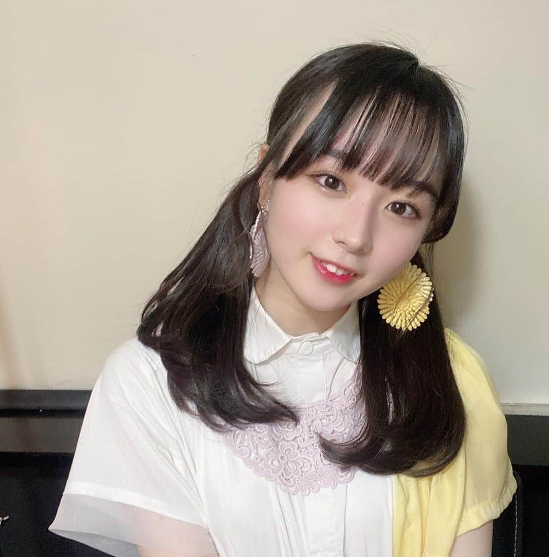 高田もものインスタグラム：「. これは衣装です👗 . このイヤリング初めてつけたんだ〜 . みそかつたべたい . かしこ . #高田もも #かしこってなに #かしこ #あいどる #アイドル #idol #japaneseidol #ミスid2021 #ミスid #ツインテール #イヤリング #instagood #instagram #衣装 #かみやど #ひらがなかみやど」