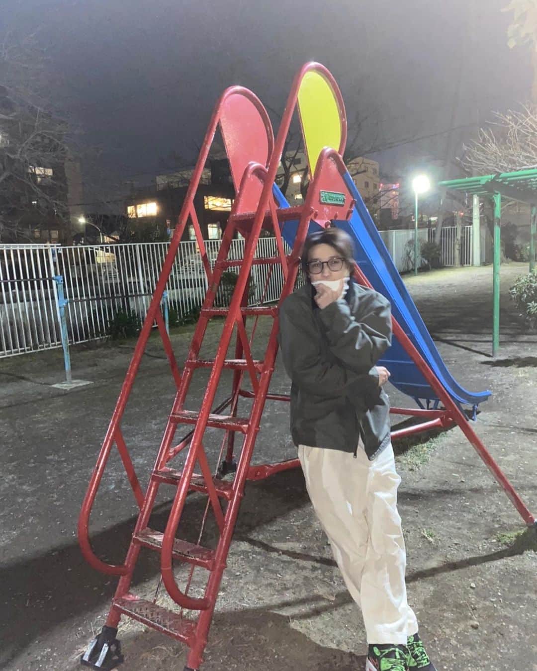 BUDDiiSさんのインスタグラム写真 - (BUDDiiSInstagram)「夜の公園  誰か一緒に遊ぼう😻  #BUDDiiS #YUMA #公園」2月6日 20時00分 - buddiis.official