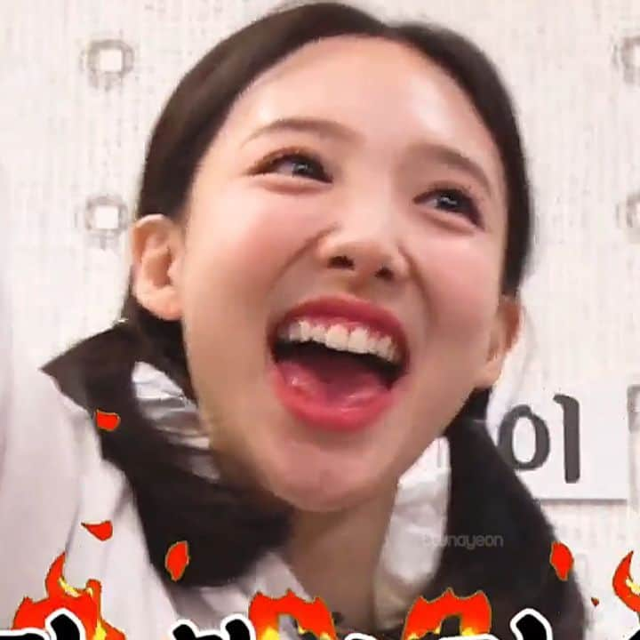 ナヨンのインスタグラム：「♪ it's been a while since i posted a video 🙈 © TWICE ↬#Nayeon #TWICE #나연 #트와이스 ♡ "More videos on #twnayeontv"」