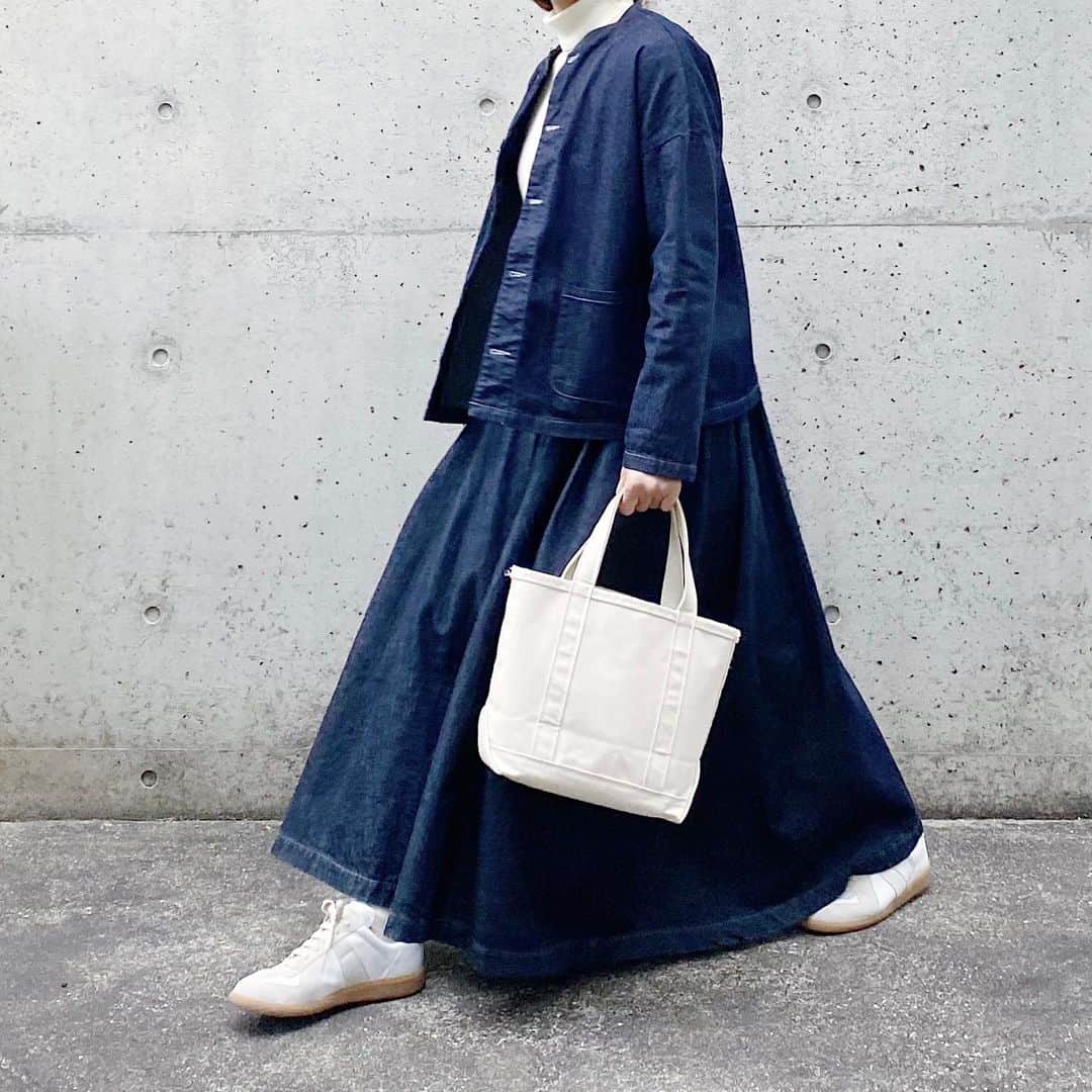 ryokoのインスタグラム：「▪︎ . デニ×デニ . . . jacket #harvesty bottoms #harvesty knit #muji shoes #maisonmargiela  bag #llbean」