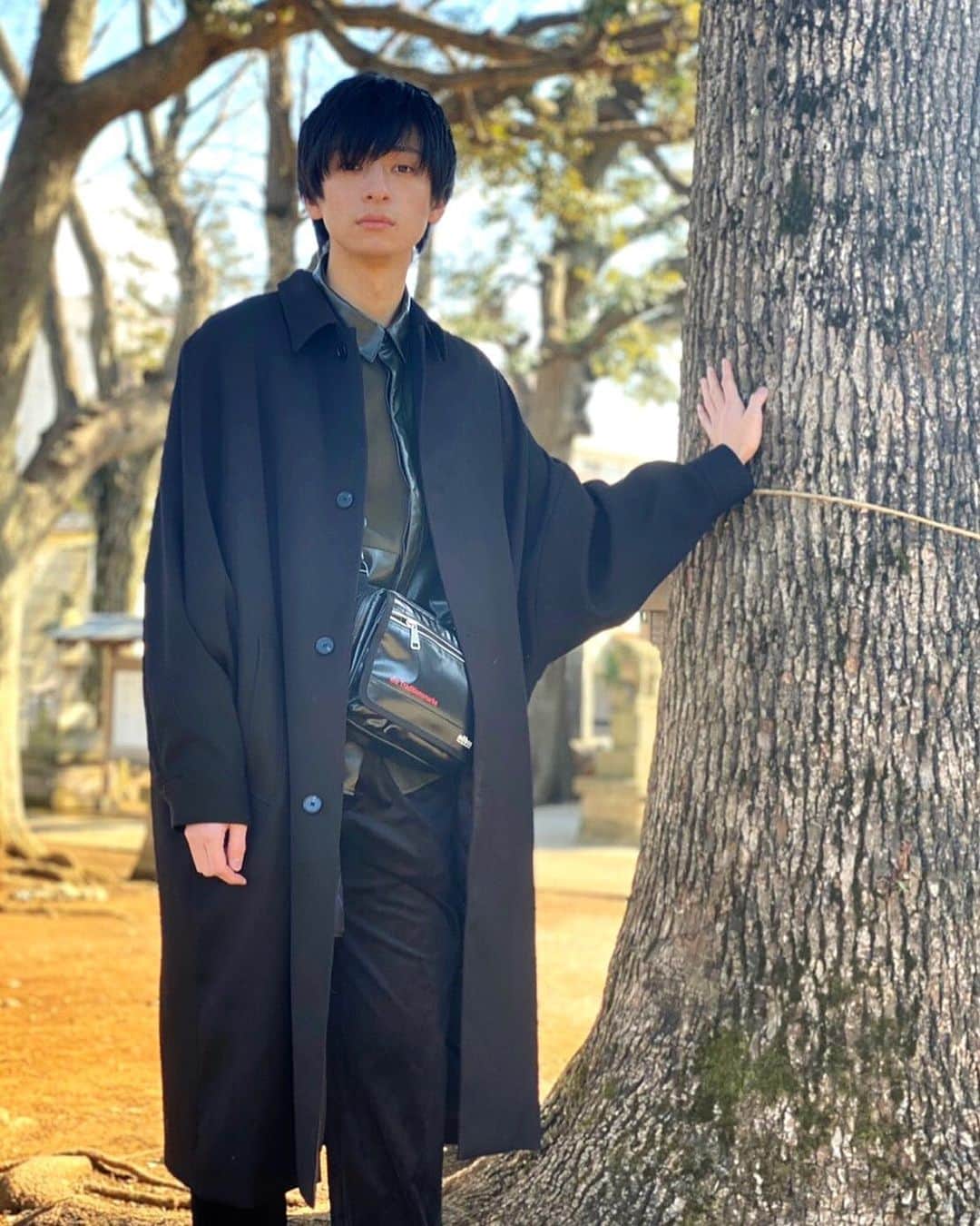 岡田翔大郎のインスタグラム：「. My favorite coat🧥 最近のお気に入りです😁」
