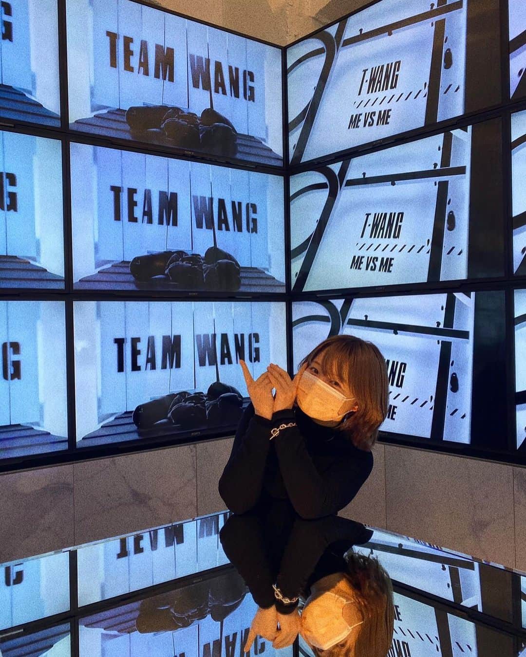真奈さんのインスタグラム写真 - (真奈Instagram)「. 🐶👶  #teamwang」2月6日 20時36分 - manatmnt0116