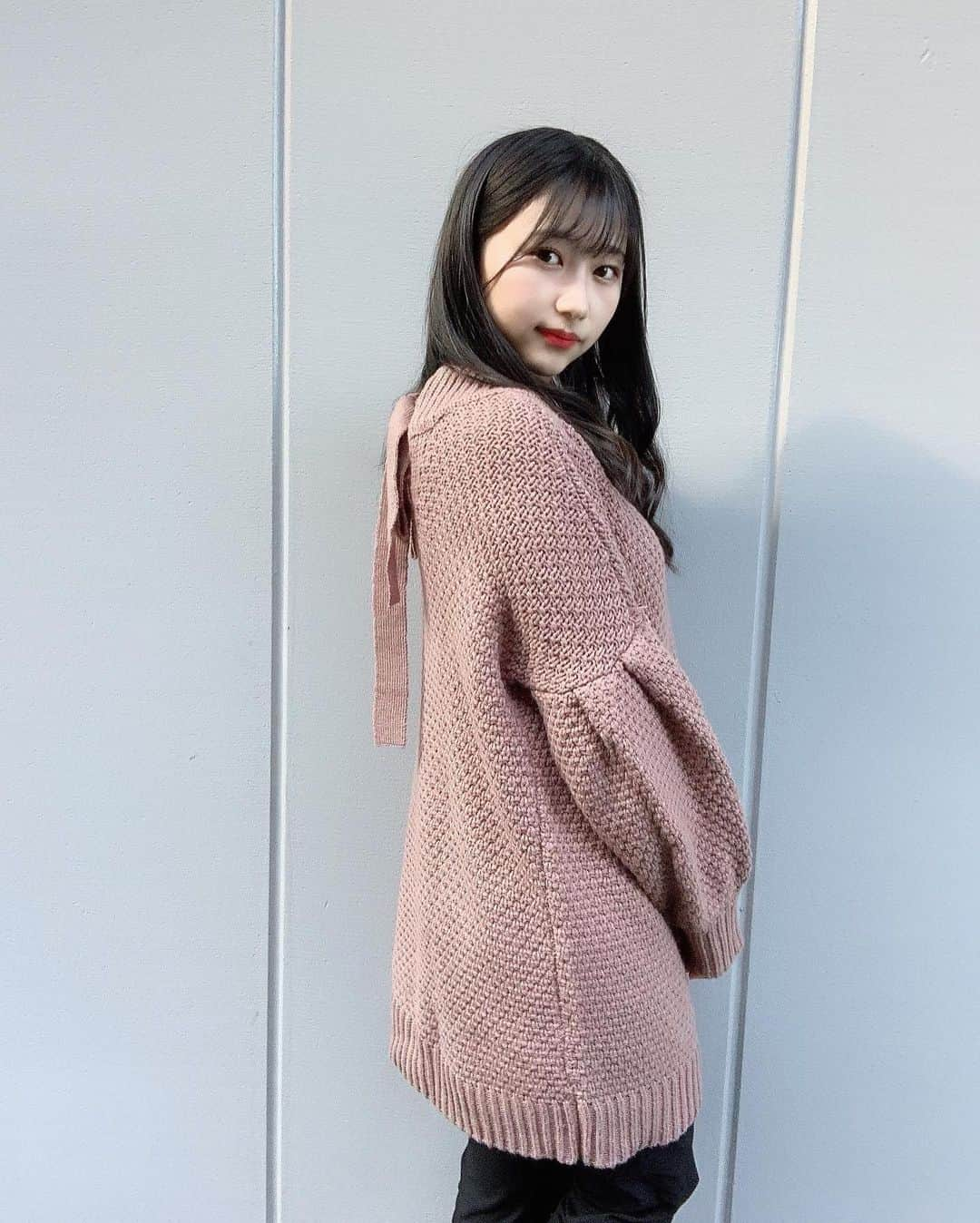 伊藤優絵瑠さんのインスタグラム写真 - (伊藤優絵瑠Instagram)「今日の服🥨 ・ ・ #ニット #ニットコーデ  #ラフコーデ」2月6日 20時42分 - yueruito_1024