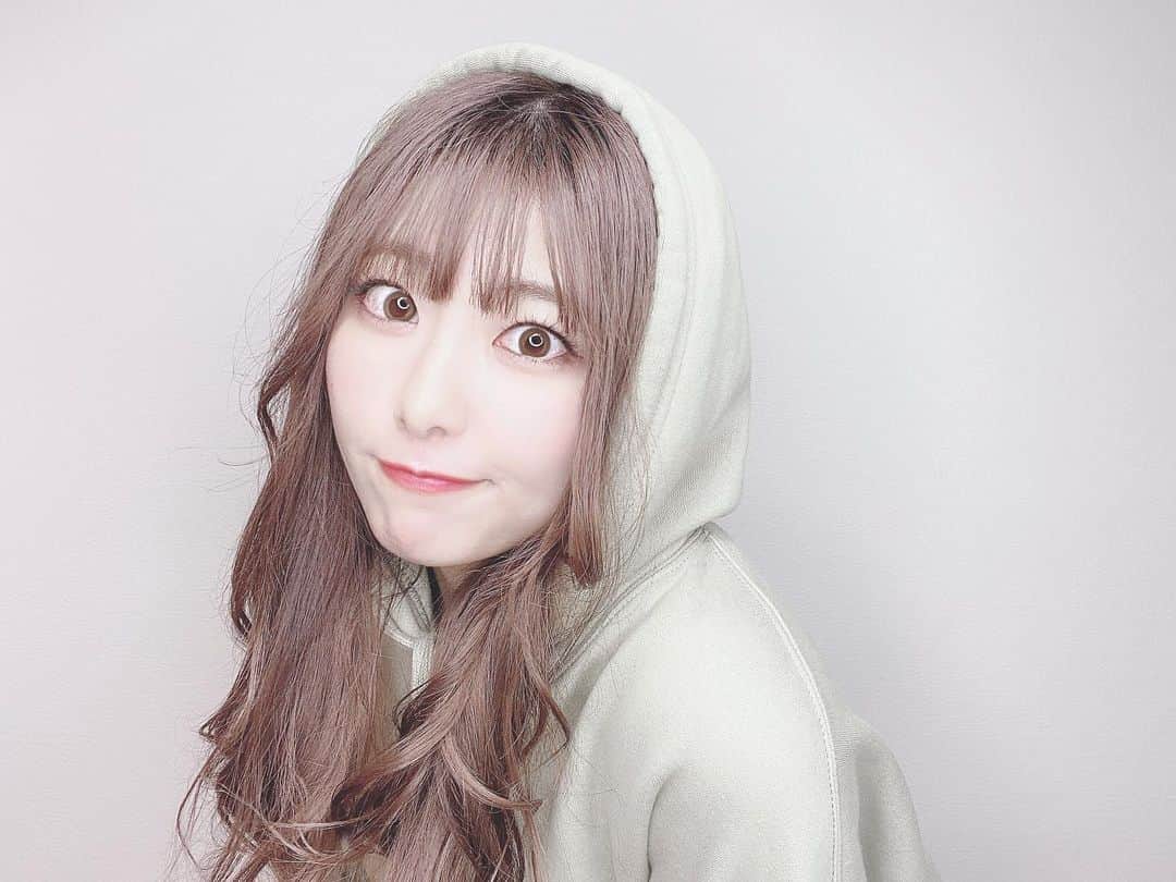 高橋みおのインスタグラム：「🤍﻿ ﻿ 春恋しいね？﻿ ﻿ ﻿ ﻿ ﻿」