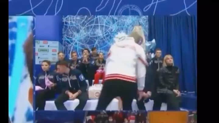 マキシム・トランコフのインスタグラム：「Show must go on!   P.s. Спасибо за нарезку, кто бы Вы ни был. 😘   P.p.s. @archiminchuk ты знаешь как я тебя люблю 🤪」