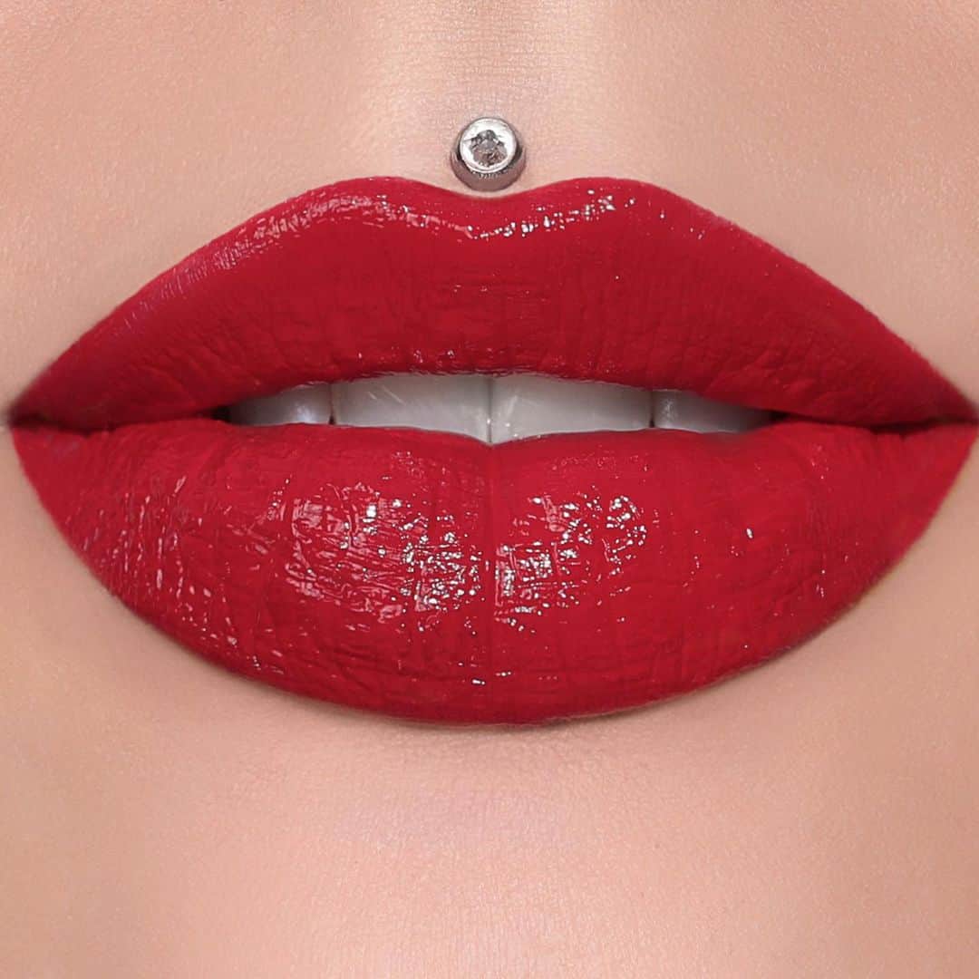 Jeffree Star Cosmeticsさんのインスタグラム写真 - (Jeffree Star CosmeticsInstagram)「Bold & Sexy ❤️ This is our #SUPREMEGLOSS in the shade #BloodSugar - THE perfect glossy red for any skintone 🔥   #jeffreestarcosmetics #gloss」2月7日 7時09分 - jeffreestarcosmetics