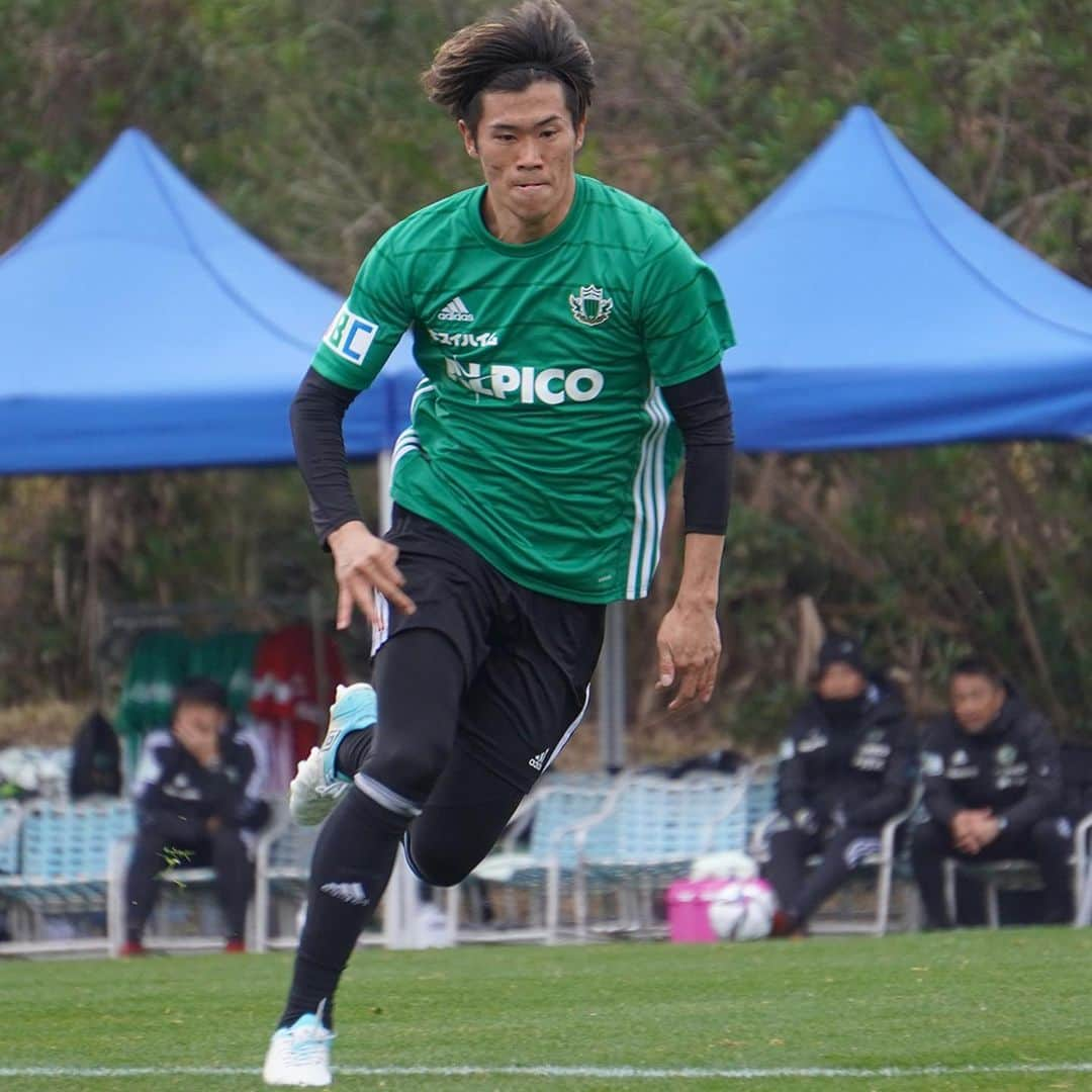 松本山雅FCのインスタグラム：「2.6 鹿児島キャンプ 今シーズンのトレーニングマッチユニフォーム  #yamaga #松本山雅fc #大野佑哉 #野々村鷹人 #田中隼磨 #圍謙太朗 #神田渉馬」