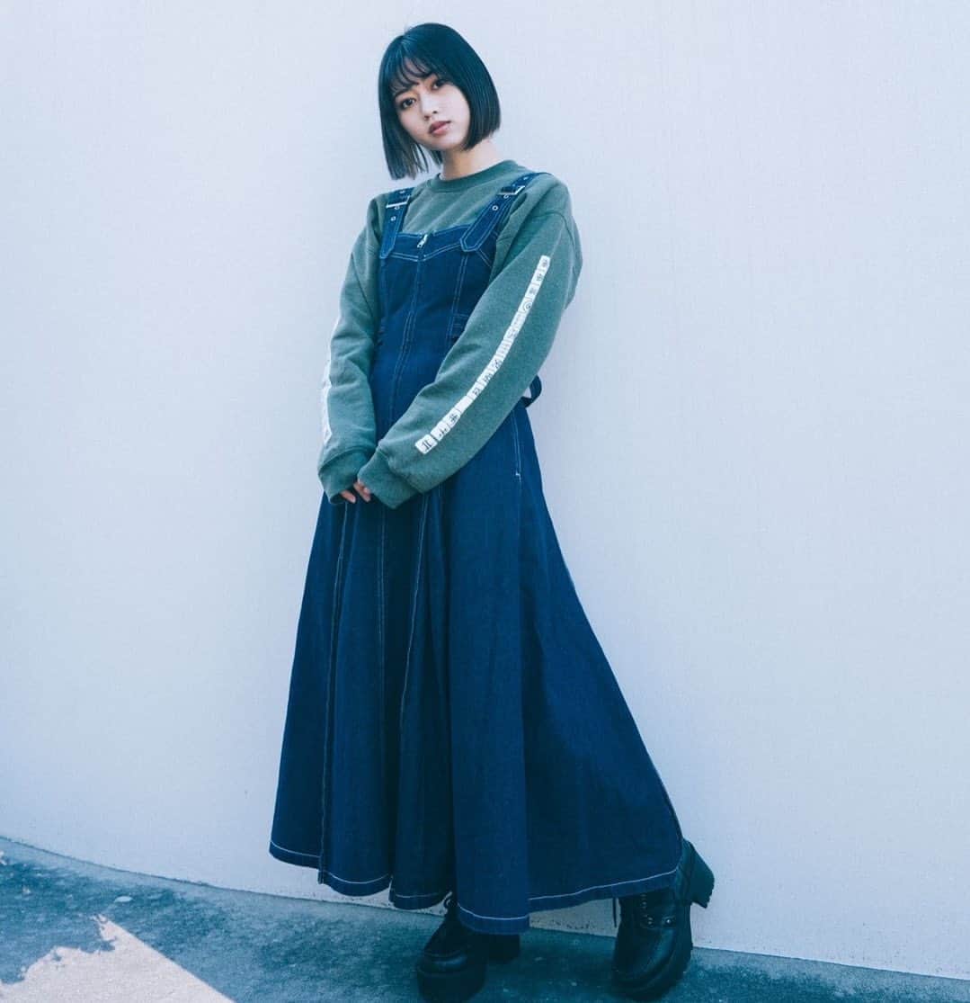 西山野園美のインスタグラム：「今年はいろんな自分の写真をインスタに載せられたらいいなって思っています。  どこか照れ臭くて自撮りを載せるのは抵抗があるんですよね。嘘ですけど。  いろんな顔の自分を表現していくのが仕事なので、感動されることからドン引きされることまで誰の目も気にせずにやっていきます。  もちろん自分のメンタリティ次第ですが( ˘ω˘ )( ˘ω˘ )( ˘ω˘ )  いや、いいんだこんなもん。いくらでもぶっ壊れろばーか！👌👌👌👌🤪🤪🤪」
