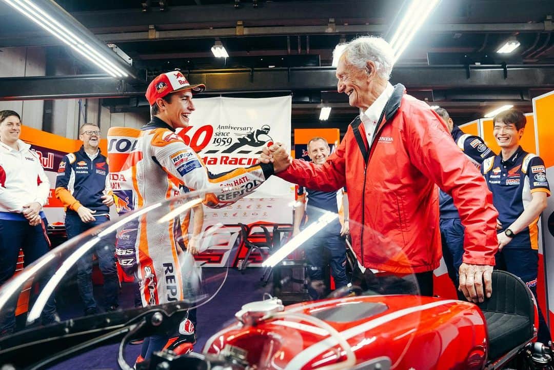 レプソル・ホンダのインスタグラム：「ICYMI: Honda confirm their participation in the @motogp World Championship for the next five years. 🤝 Here’s to continuing to write history.」