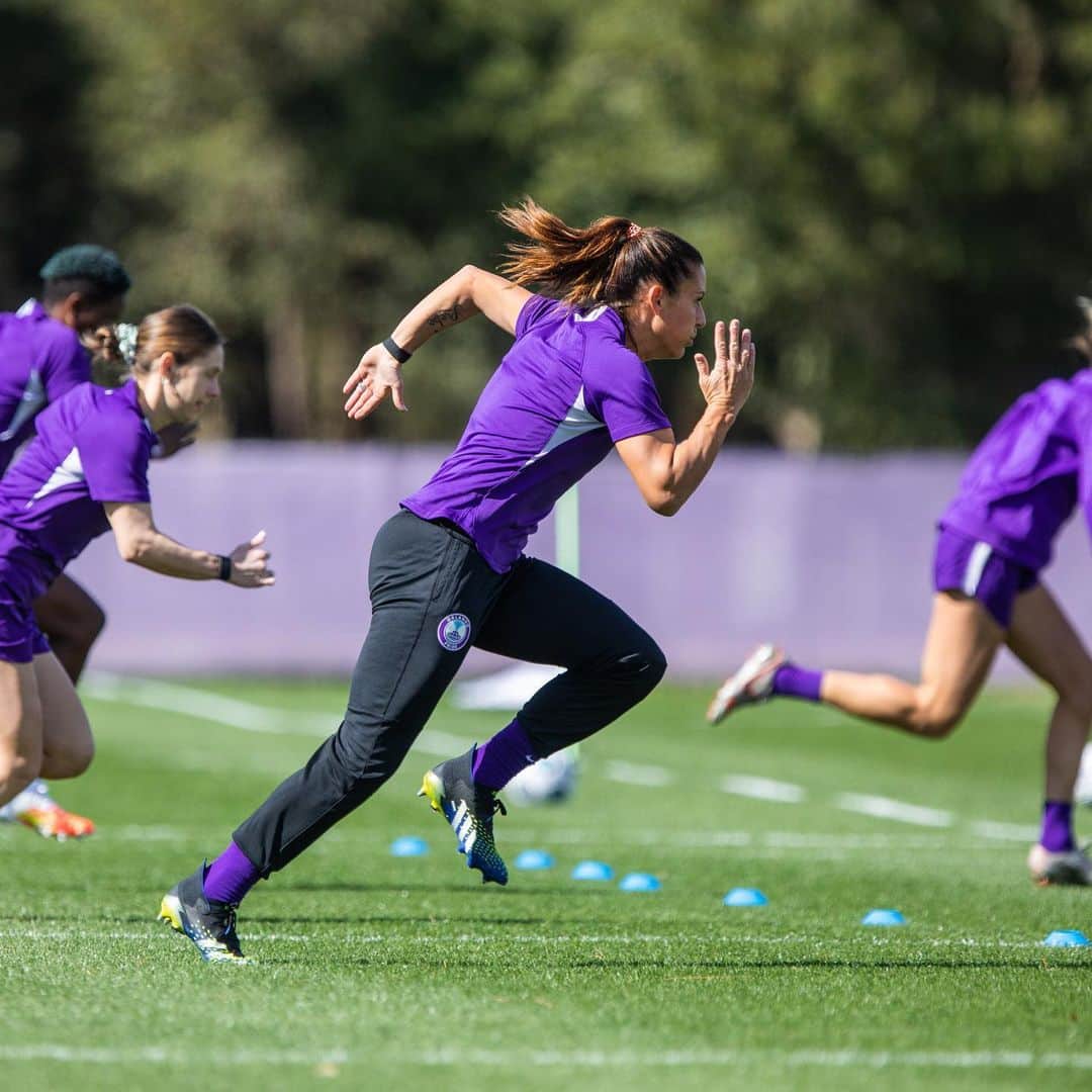 アリ・クリーガーのインスタグラム：「Preseason week one complete✅👱🏽‍♀️」