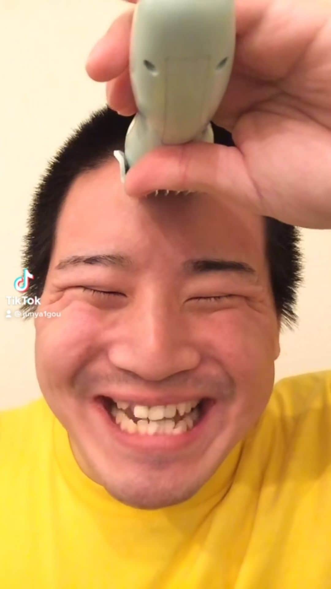 のインスタグラム：「Hair clippers Challenge バリカンチャレンジ」
