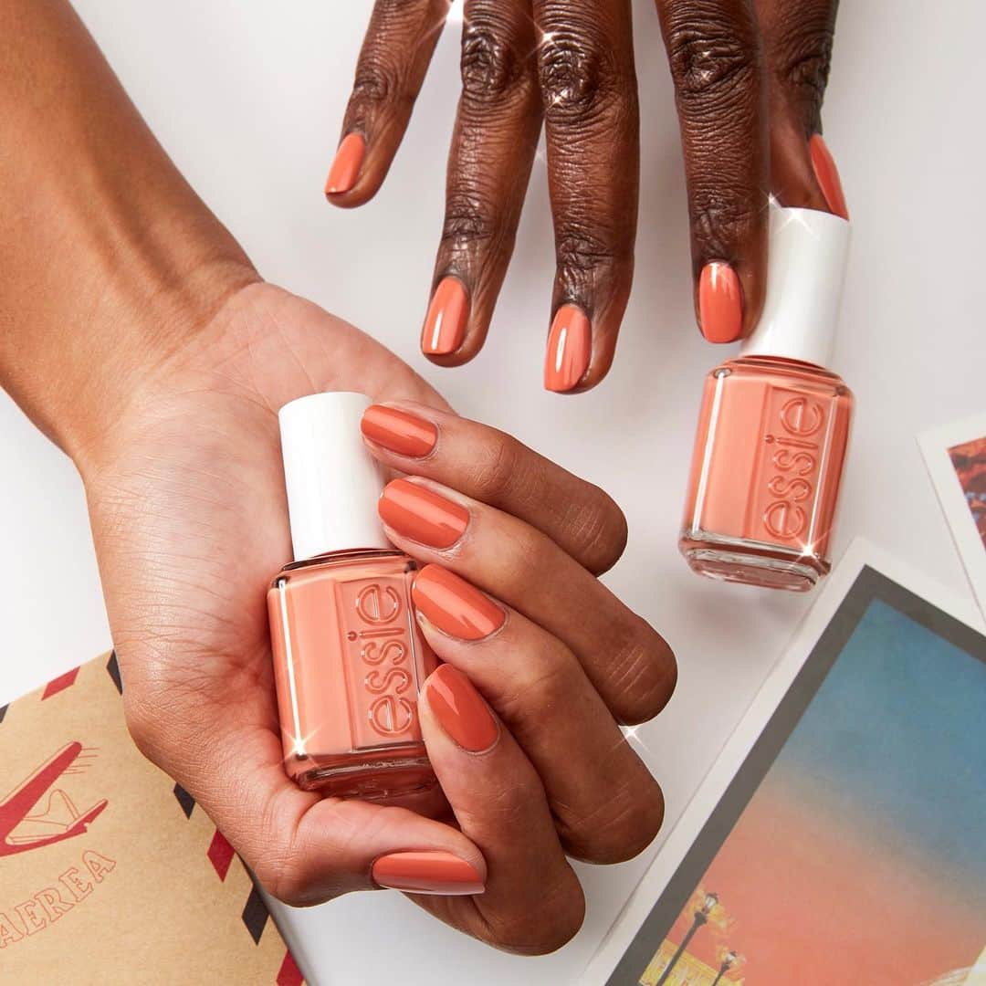 Target Styleのインスタグラム：「Bright @essie shades with our stamp of approval! 💌 The new Keep You Posted collection is inspired by vibrant postcards from around the world.  Shade: Madrid It For The 'Gram」
