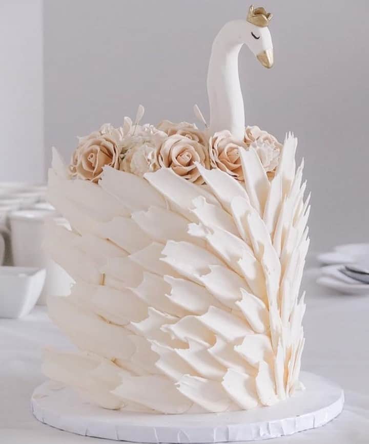 2.8 Milllon CAKESTERS!のインスタグラム：「Cake by @lipstickbaker 🤍」