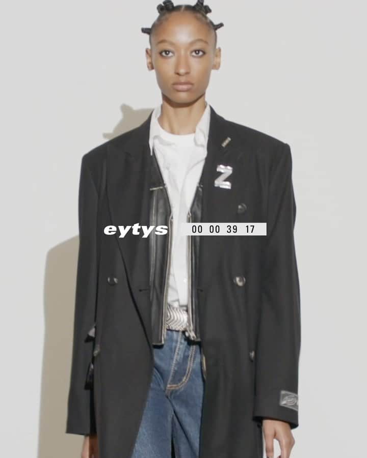 エイティーズのインスタグラム：「Explore the latest collection • Now Live」