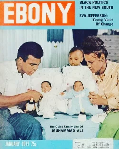 クエストラブさんのインスタグラム写真 - (クエストラブInstagram)「In celebration of @iammicheleghee’s victory heading up @ebonymagazine this is my #EbonyMagChallenge the great @muhammadali  w his beautiful daughters @rashedaali1 @jamillahali1 @maymayaliofficial & wife #khalilahali —-this is the month & year I was born」2月7日 2時20分 - questlove