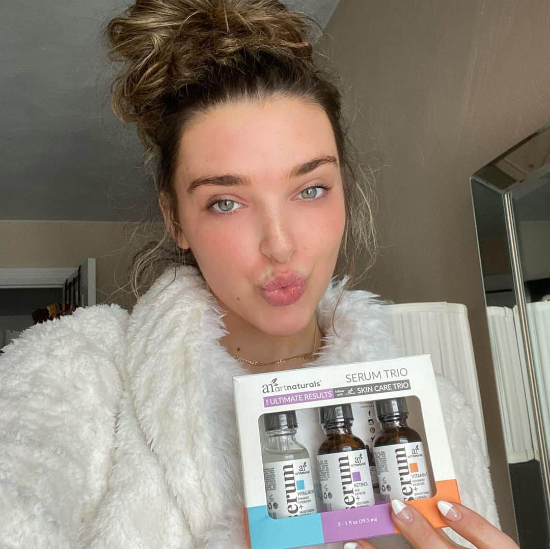 ケンドール・バーツさんのインスタグラム写真 - (ケンドール・バーツInstagram)「Everyone deserves the best Mother Nature has to offer! Get your favorite @artnaturals products at RiteAid and Target @artnaturals  #artnaturalsbeauty」2月7日 2時25分 - kendallvertes