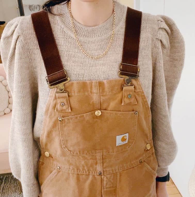 レフラーランドールのインスタグラム：「Love our Knits for Good Puff Sleeve Sweater worn with workwear 💕」