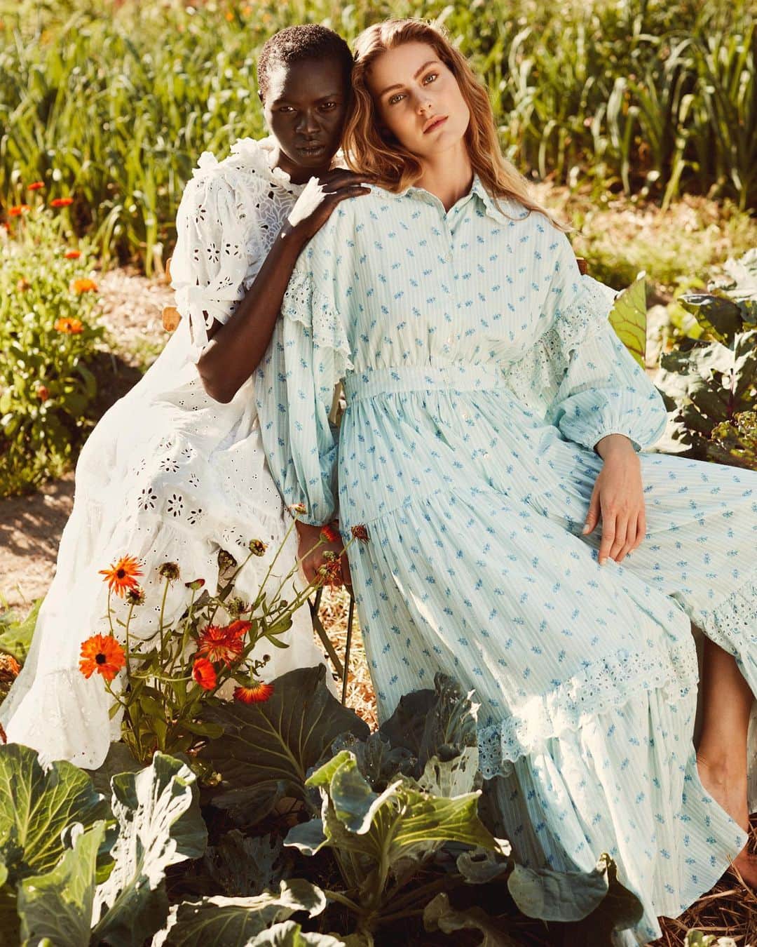 バイティモのインスタグラム：「New arrivals at byTiMo.com and in stores made in GOTS certified 100% organic cotton 🙏 GOTS is a textile production certification that limits the use of toxic bleaches, dyes and other chemical inputs during the production process of textiles. It is internationally recognized as the toughest organic textile standard because it goes far beyond verifying the organic farming process to include every step of manufacturing! And as with every piece in our collection it is made at a factory takes care of their workers, that follows a strict code of conduct and social compliance🙏 And hey - the white dress is coming for sale a bit later this spring, sign up to our newsletter to be the first to know when it’s here! #bytimo #youarebeautiful」