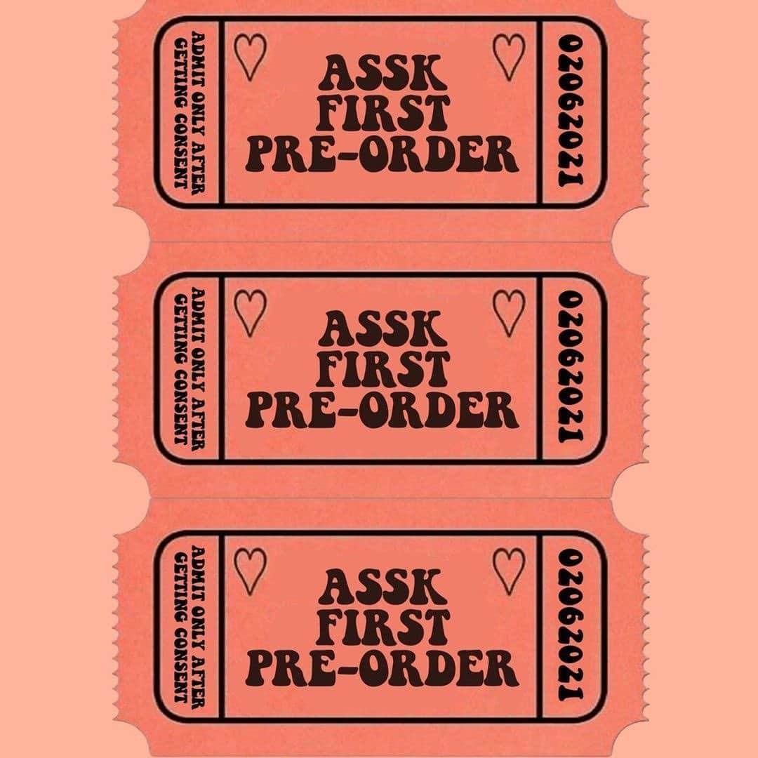 トーレイ・デヴィートさんのインスタグラム写真 - (トーレイ・デヴィートInstagram)「Today survivor, advocate and my fellow Gemini sister @ellaonealll is launching @assk_first_ , a panty line that influences consent!   These panties absolutely adorable and comfortable! They also happen to have phrases on them that influence consent....what’s better than that!?   For the launch we are releasing two collections for pre-order. Each collection comes with 6 panties that each have an individual design. You will also be happy to know that when purchasing panties from Assk First, all of the proceeds go to preventing sexual assault in high schools through @safe_bae ! .....Again, what’s better than that?!   Hurry and click the link in my bio to support this project and snag a collection or two.  There will be very limited availability for pre-order! We have big plans to expand this brand, so stay tuned!  * * * #smallbusiness #womenownedbusiness #feminist #consentpanties #consentcat #getconsent #consent #asskfirst #panties」2月7日 4時31分 - torreydevitto