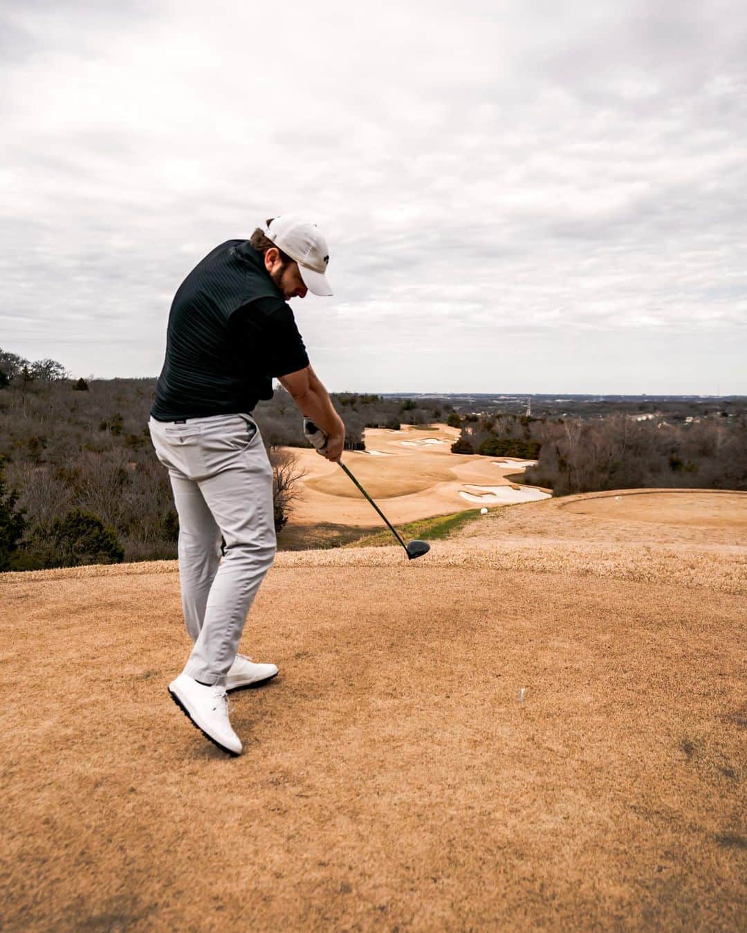 Dude Perfectさんのインスタグラム写真 - (Dude PerfectInstagram)「DP golf day at Dallas National was 🔥🔥🔥 (Shout out to Ty, Coby and Gar for not taking a single photo all day 👌)」2月7日 4時53分 - dudeperfect