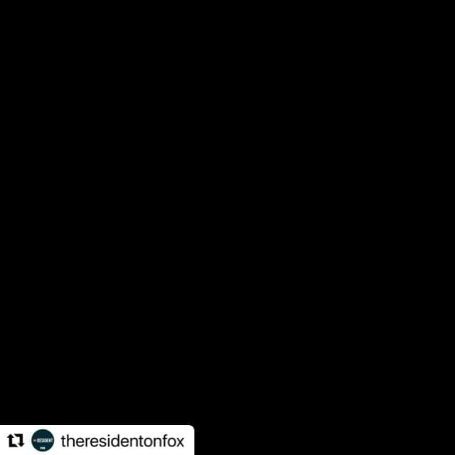 ルーカス・ティルのインスタグラム：「Uh-oh. Looks like Mikey @thanksamilligan is gonna tear it up on the Resident this coming Tuesday. 😳」
