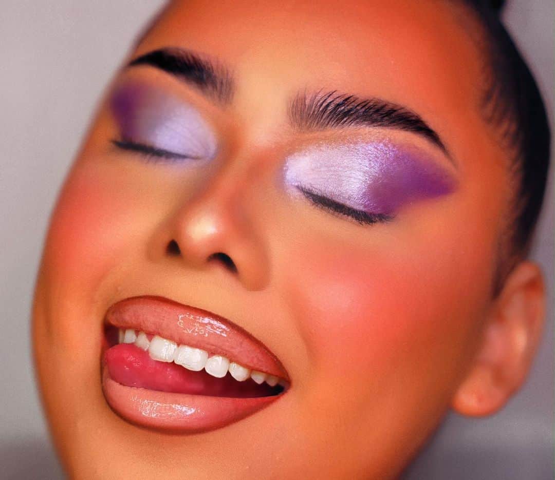 BH Cosmeticsのインスタグラム：「💎 GemSquad alert 💎  Happy bday month, @anitakartistry 🎉  She rocks Amethyst for February’s unique vibes by being a Lil' Sexy Rebel with a Superstitious streak 😉  #bhbirthstones #bhcosmetics」