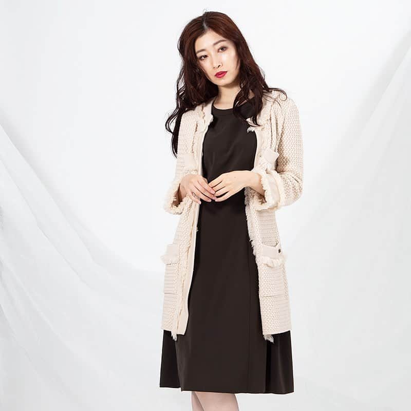 のインスタグラム：「recommend item: FOXEY NEW YORK ストレッチノースリーブワンピース/¥20,636  https://www.playful-dc.com/products/details68078.html  #プレイフル #新着 #古着 #古着買取 #ブランド古着 #お洒落さんと繋がりたい #DCブランド #ユーズド #ヨウジヤマモト #イッセイミヤケ #コムデギャルソン #プリーツプリーズ #ワイズ #撮影代行 #商品撮影 #広告写真#フォクシー #フォクシーブティック #playful #jeanpaulgaultier #commedesgarcons #isseymiyake #yohjiyamamoto #papas #pleatsplease #ys #cdg #used #foxey #foxeyboutique」