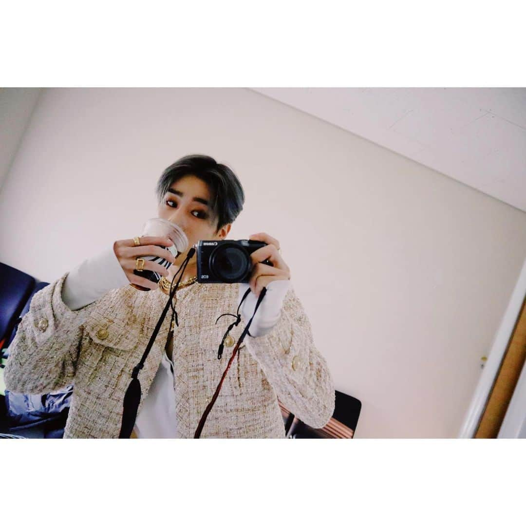 Victonさんのインスタグラム写真 - (VictonInstagram)「[V_V] #VICTON_WooYa_VIEW  📸 @w_o_o_y_a #VICTON_COMEBACK_SHOW Behind🦋🪞✨  [우야의 우아한 우야뷰📸✨] [마무리는 앨리스를 향한 하트❤️]  #VICTON #빅톤 #한승우 #VOICE_The_future_is_now #What_I_Said #빅톤_What_I_Said」1月14日 14時18分 - victon1109