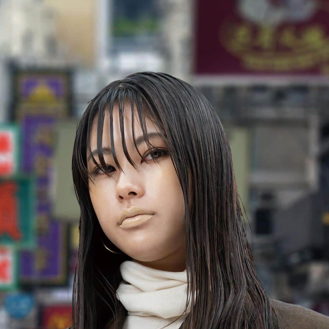 福岡ベルエポック美容専門学校のインスタグラム：「* 入学案内パンフレット2022 学生作品📸✨ * テーマ『Our New Collection』 * ヘアメイク科 中野さん(熊本市立千原台高等学校出身) ヘアメイク科 大坪さん(佐賀県立佐賀北高等学校出身) * 在校生がファッション、ヘアメイク 撮影までをプロデュース！！ イメージに合う背景を合成して作り上げました🤩 * 実際の作品は入学案内パンフレット2022の中で 見ることが出来ます！ 資料請求まだの方はホームページから受付中❣️ * * #福岡ベルエポック美容専門学校 #福岡ベル#美容師#ヘアメイク#ブライダル#トータルビューティ#メイク#エステ#ファッション#パンフレット#入学案内#資料請求プレゼント#美容学生#作品撮り」