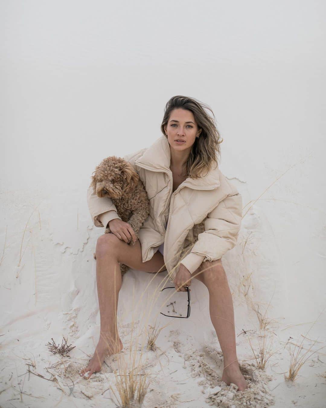 のインスタグラム：「Part 3 of 5 white sands with my team of wild things.」