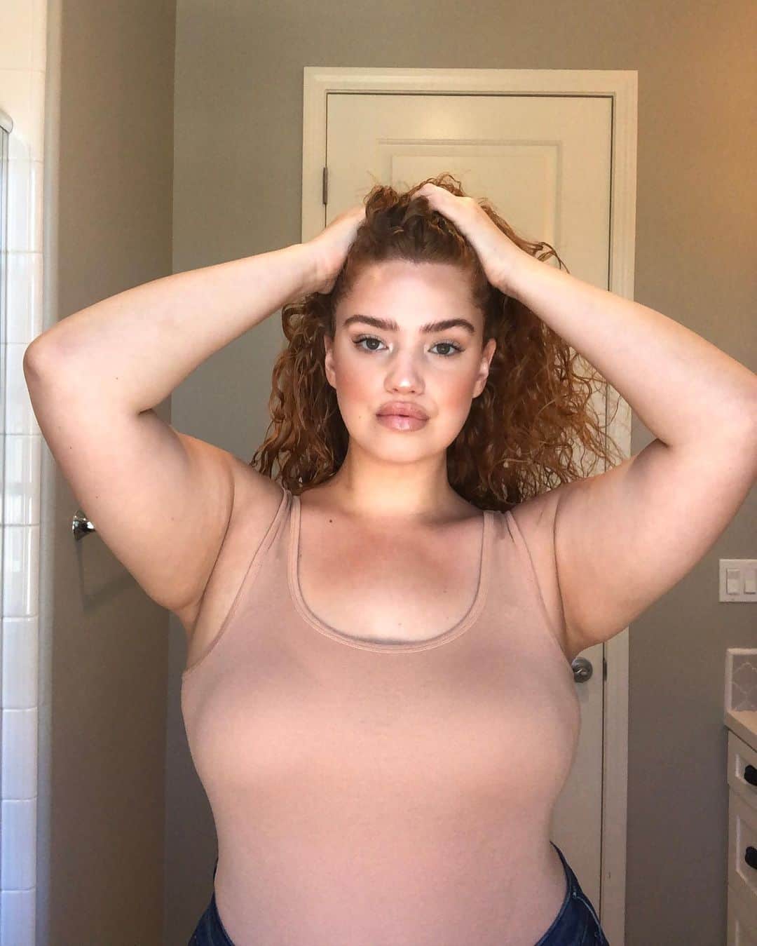 ブリー・キッシュのインスタグラム：「🥑」