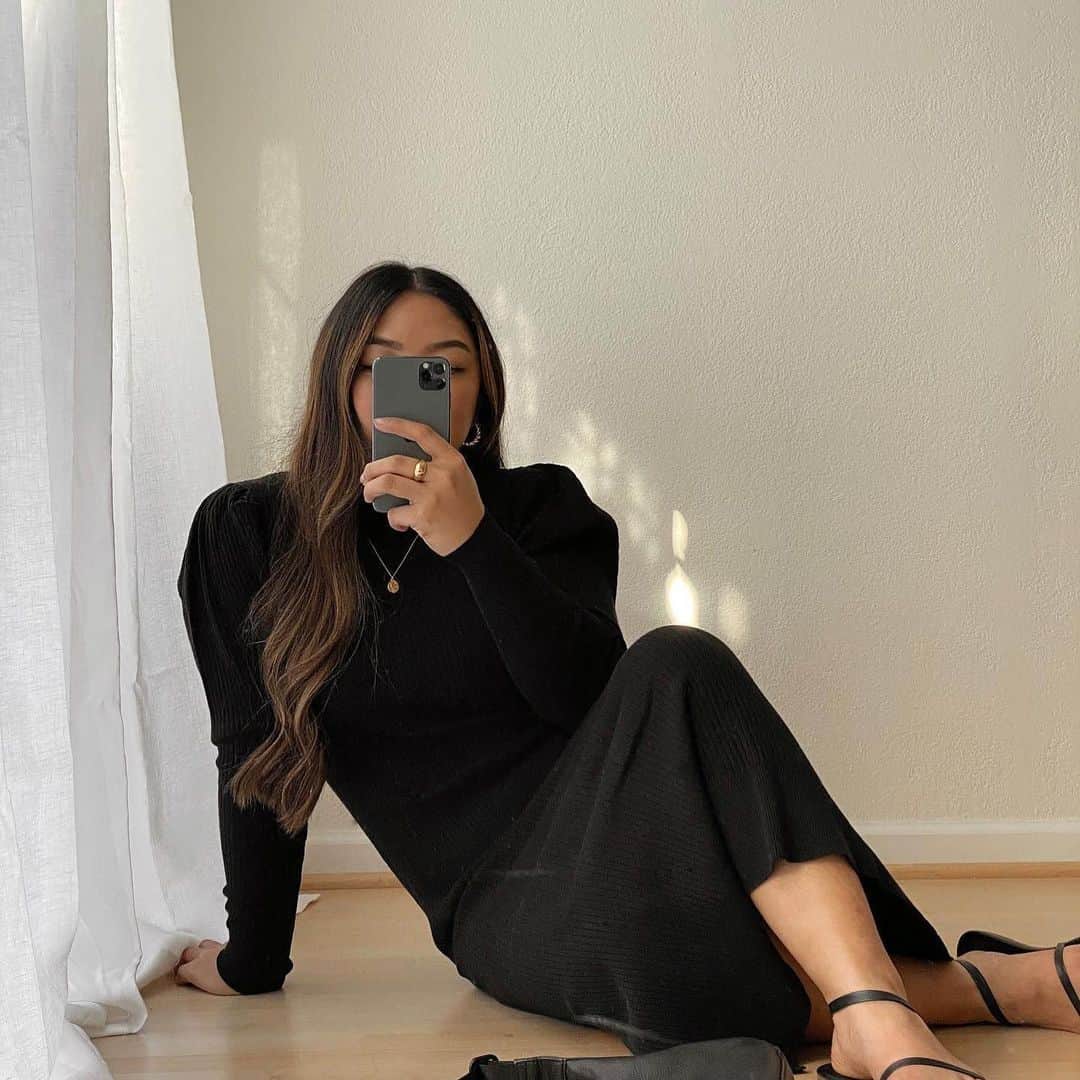 Target Styleのインスタグラム：「This dress was made for WFH. ✨ #MyWhoWhatWear 📷: @carissavianca」