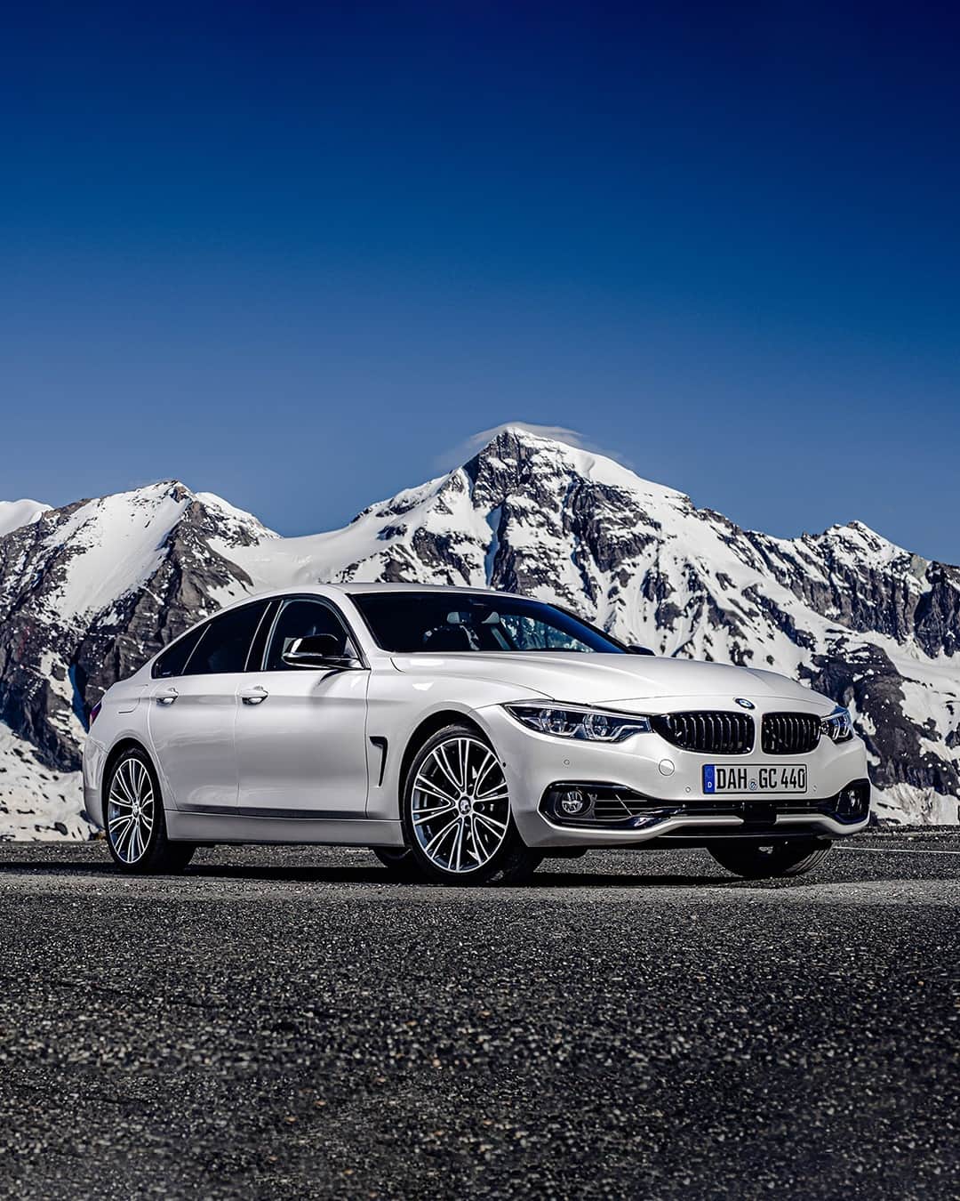 BMWのインスタグラム：「Climbed up to see the whole world. The first generation of BMW 4 Series Gran Coupé. #BMW #4Series #BMWrepost @tobi_1986 @mpautomotivephotography」
